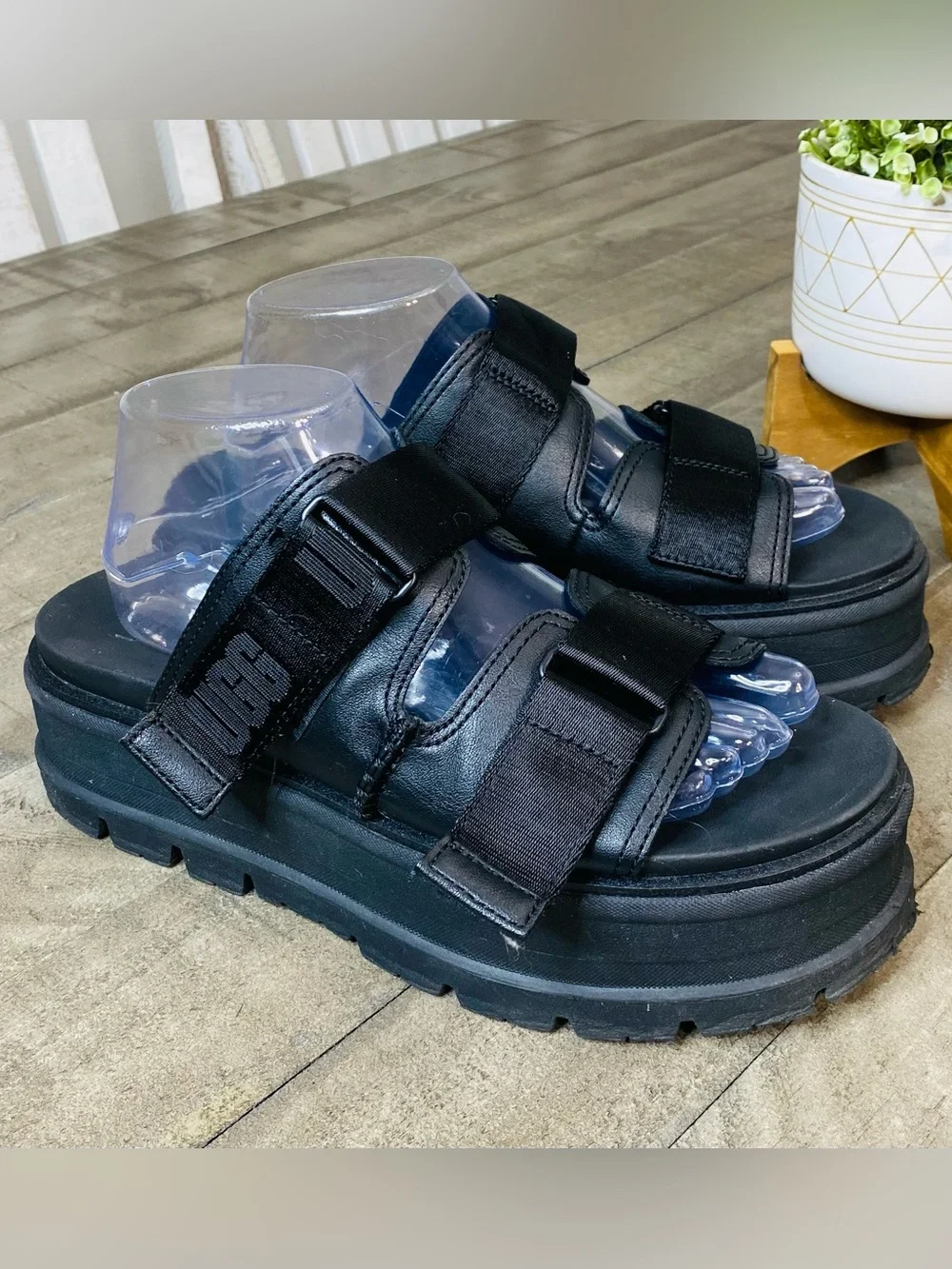 UGG Clem Black Platform Chunky Strappy Sandals Size 10